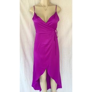 🆕 Fuchsia Wrap Tie Dress w High Center Slit 💜💕